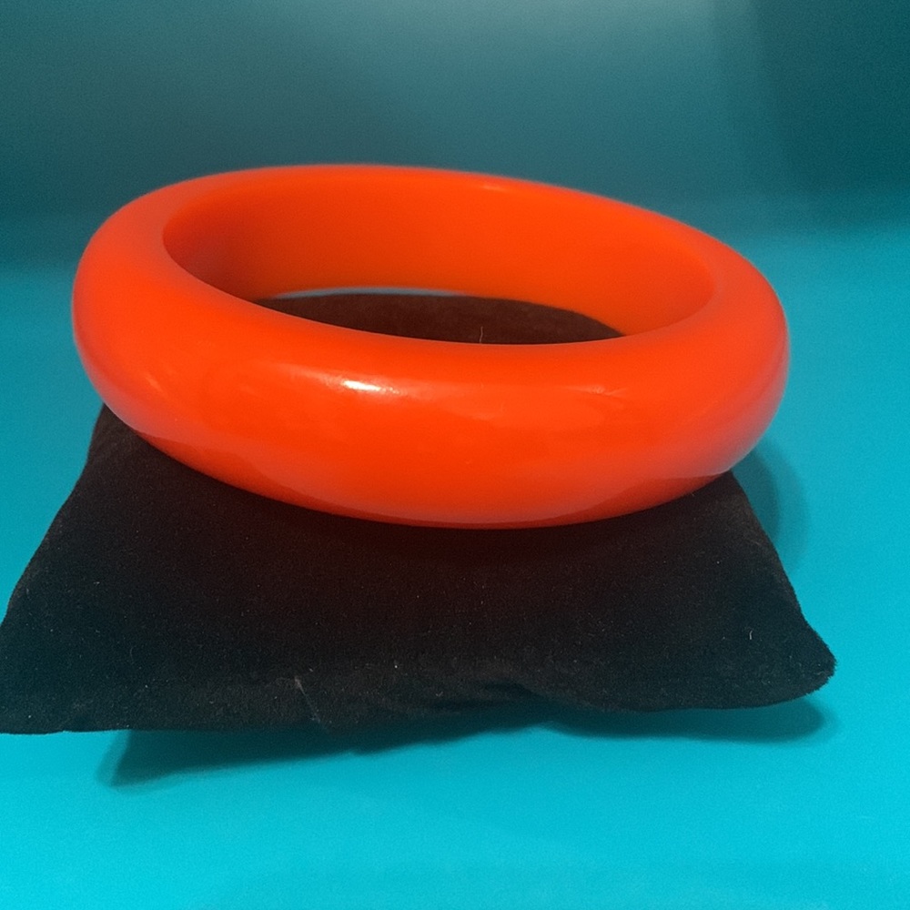 Chunky Orange Bakelite Bracelet - image 3